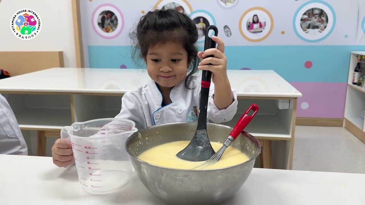 Field trip - Cooking เมนู Crepe Cake With Strawberry Sauce @Kitamurahouse