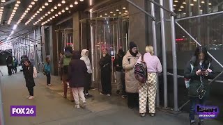 Pre-paid debit cards given to migrants in New York City
