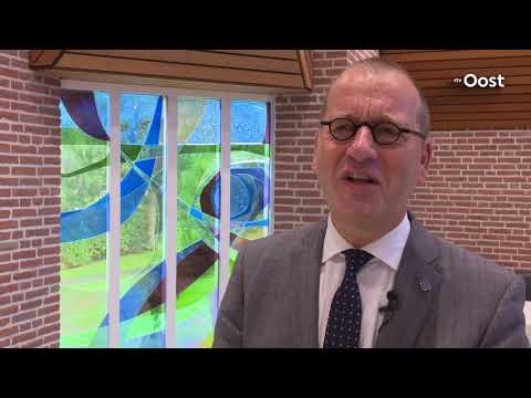 Burgemeester Segers van Staphorst over bedreigingen: "De onbevangenheid is voor altijd weg"
