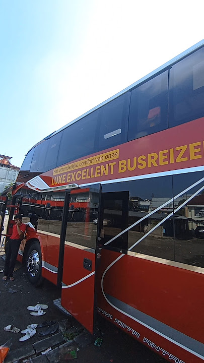 BUS MEWAH JOGJA - MALANG DENGAN TULISAN BAHASA BELANDA #mtrans #doubledecker #jogja #malang