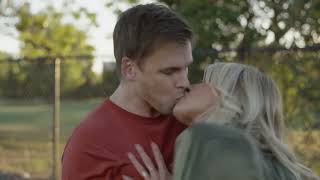Pivoting   Kissing Scenes — Amy and Henry Eliza Coupe and Tommy Dewey