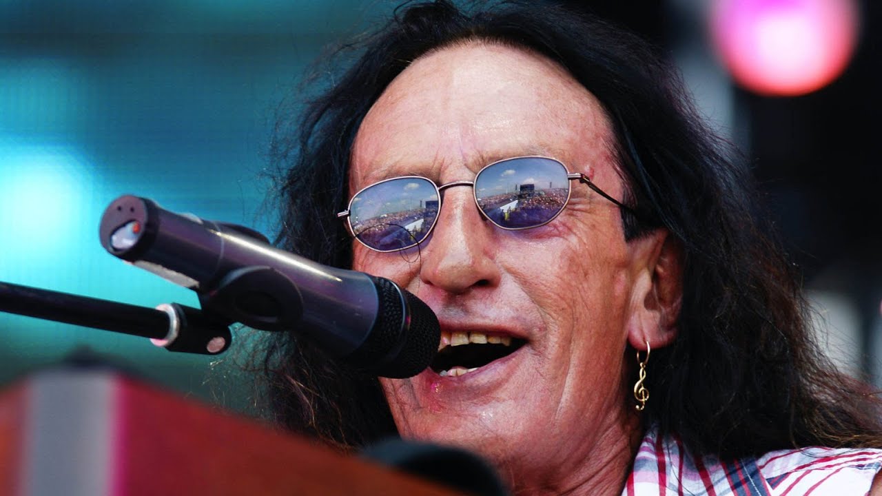 Ken Hensley (1945-2020) - YouTube