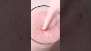 Strawberry Milkshake Without Ice Cream - Recipe Link In Description Resimi