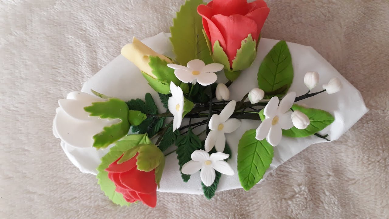 Flori din pasta de zahar/ Prima parte / Flowers from sugar paste !