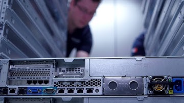 Mounting servers in a LeaseWeb data center