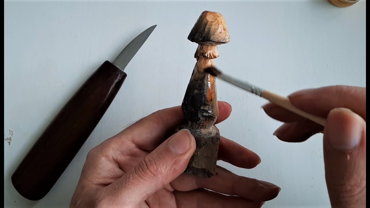Whittling a 10 minute mushroom from Spalted oak (for beginner whittlers
