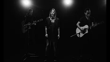 Cassadee Pope - One More Red Light (YouTube Nashville Sessions)