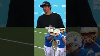 how did justin herbert make this play 🤯