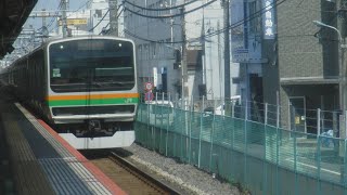 DE10 1704ディーゼル機関車と12系客車、JR尾久駅の駅名看板、上野東京ライン東海道線直通普通小田原行きE231系1849EK-40横コツ+E231系S-29横コツ！【JR尾久駅】