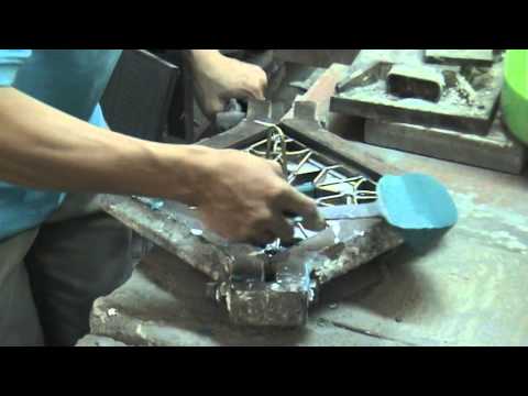 Video Vietnamese Handmade Cement Tiles - Sản xuất gạch bông - youtube