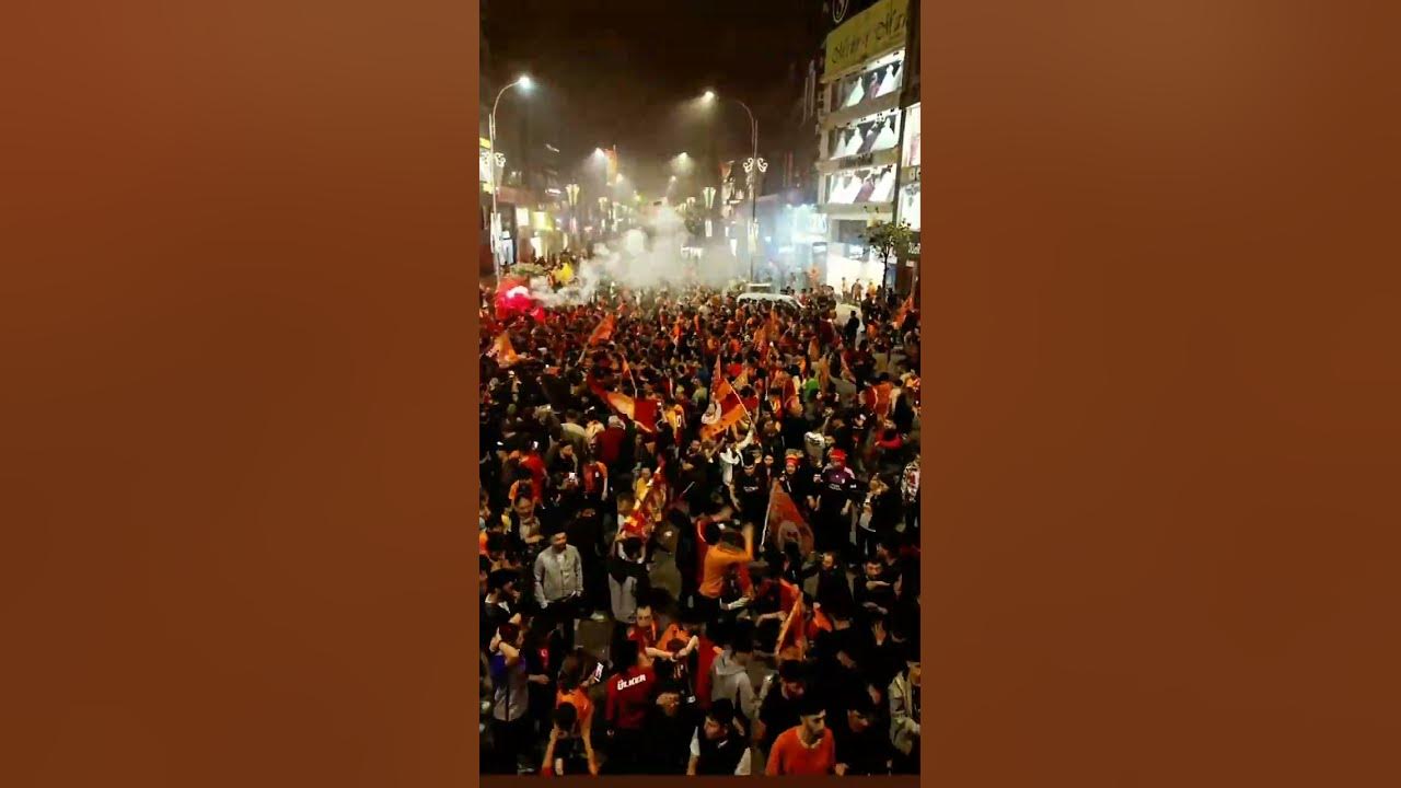 Çocukluk Aşkımsın ❤️💛🦁⭐⭐⭐⭐ #keşfetedüş #keşfetol #galatasaray