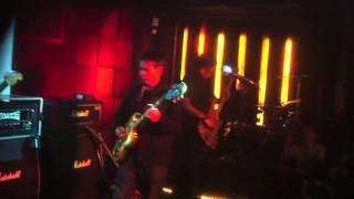 Download Lagu Sharkmove - Evil War - Fuzz Wafe Fest MP3 Download Lagu Sharkmove - Evil War - Fuzz Wafe Fest MP3