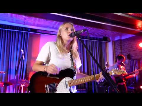 Lissie - Sleepwalking