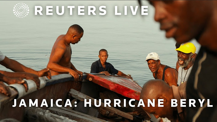 LIVE: View of Jamaica ahead of Hurricane Beryl