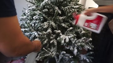 HOW TO FLOCK A CHRISTMAS TREE| Cheap,fast &easy. Incredible results