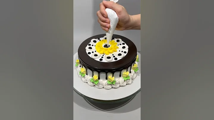 #cake #cakeideas #cakedecorating #cakedesign #cakes