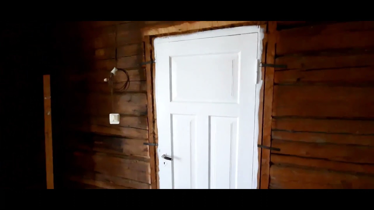 Vanhan talon keittiöremontti - katto, ovet ja tapetointi