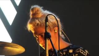 Kiran Gandhi Live Drum Solo at 34:40 (with Joshua Davis LIVE at OFFFest Barcelona 2016)