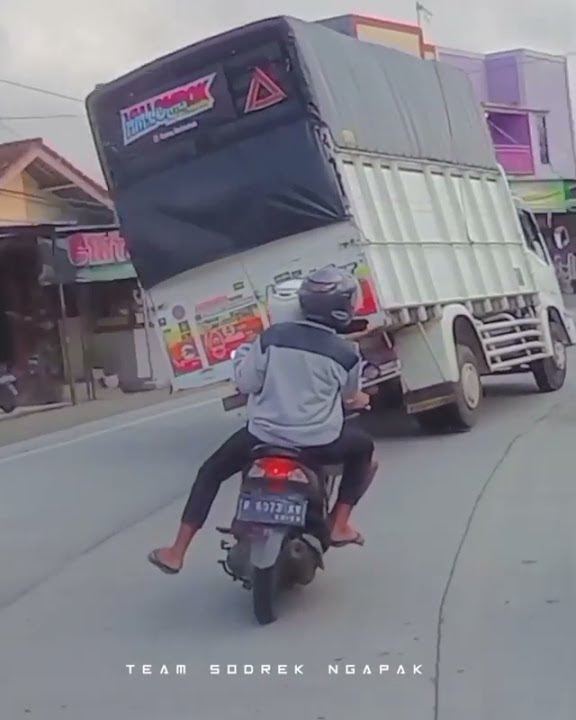 viral ||story wa truk cabe 30 detik menggila di jalan raya||vidio terbaru truk cabe 🌶️!!