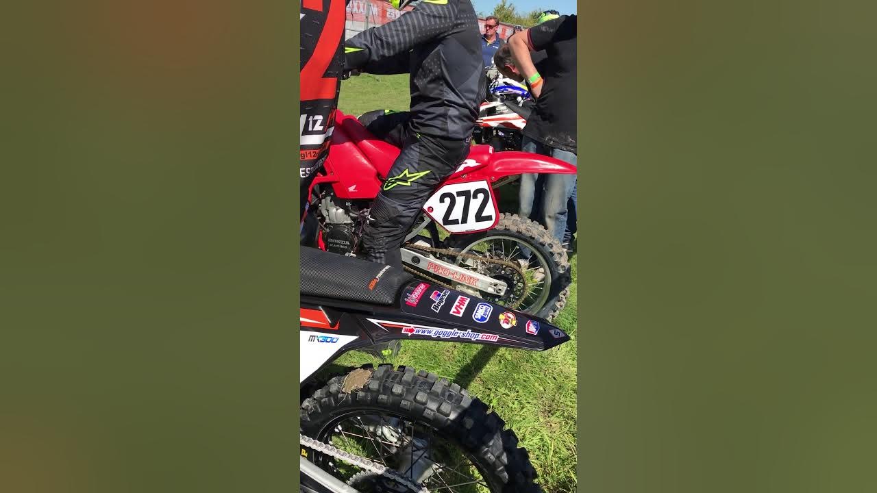 Nev Bradshaw CR500, James Dunn, sighting lap YouTube