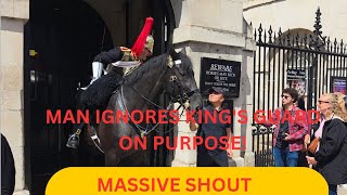 Massive Shout As A Tourist Ignores The Kings Guard Looking For A Reaction