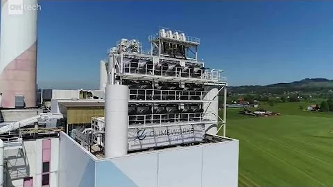 This power plant captures CO2 from the atmosphere