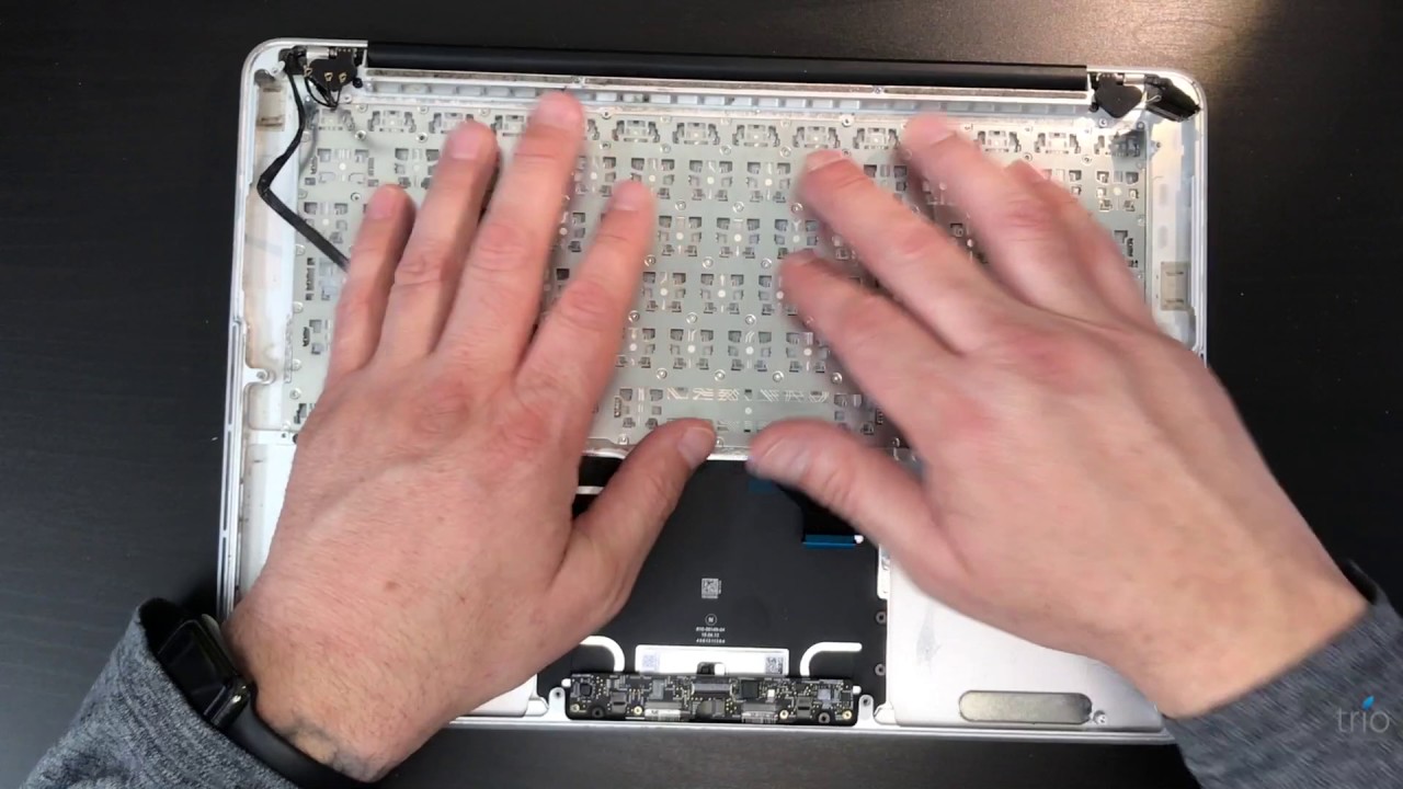 how to clean a macbook keyboard without water damage