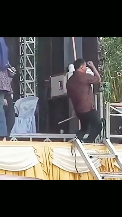 Semua pokus ke tukang suling gokil #lucu #hiburansegar #beranda #orkesdangdutjalanan