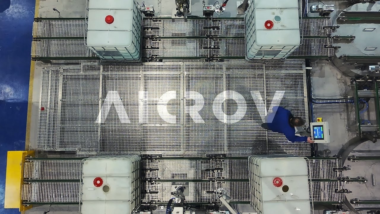 SEMI-AUTOMATIC LIQUID FILLING LINE USING 4 LSC MACHINES FOR IBC