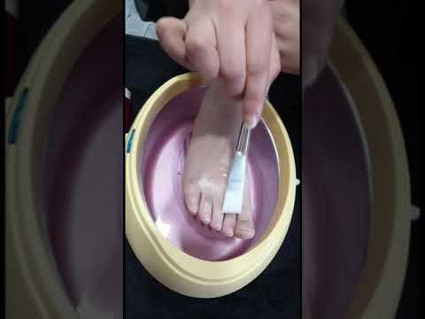 Vidéo: Thérapie à La Paraffine Pour Les Mains Et Les Pieds - Avis, Indications