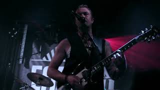 Carson - Too Far - live at Treibhaus