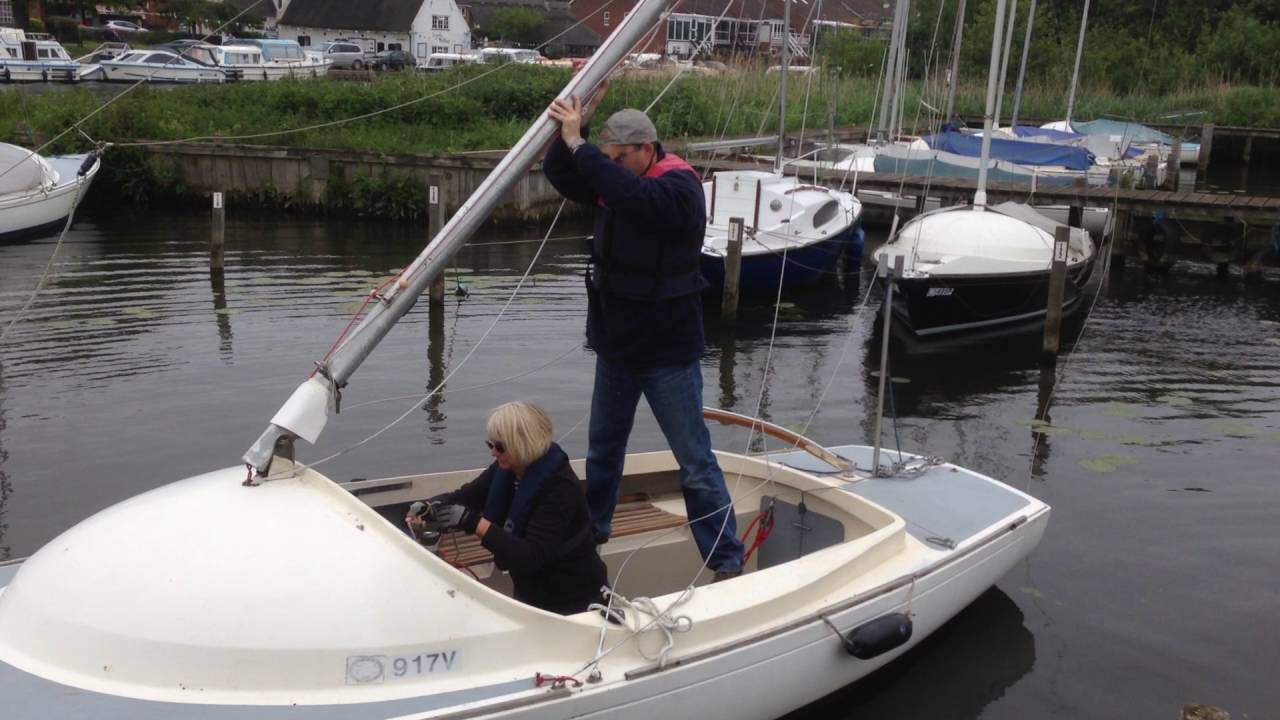 Lowering the mast on a Yeoman YouTube