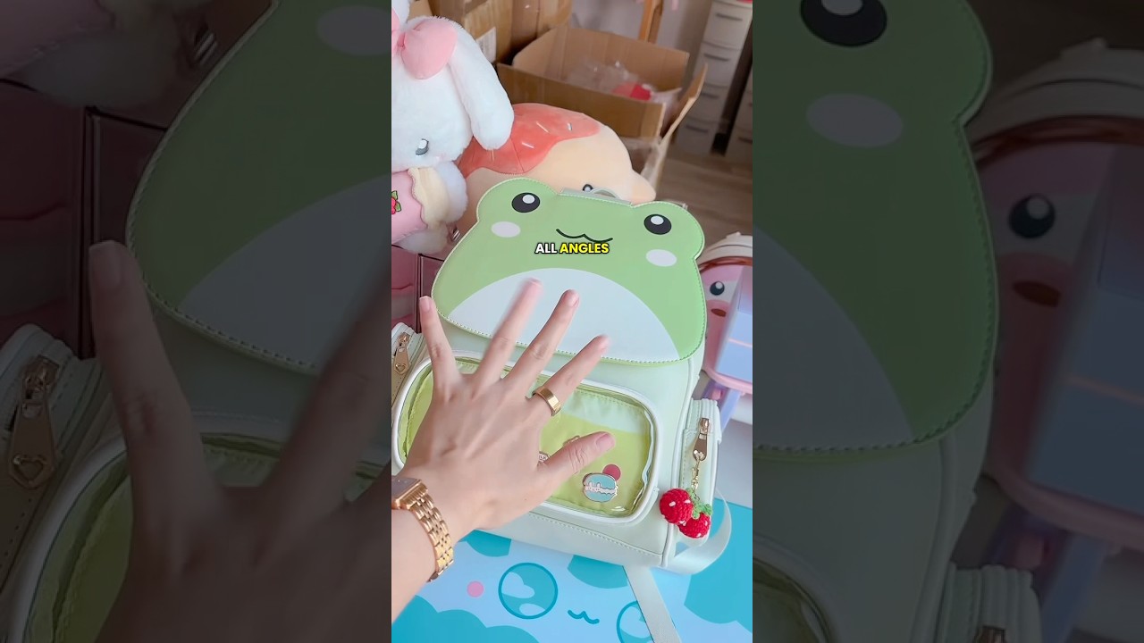 Can the Froggy boba bag fit a 13 inch laptop? 🐸🧋 