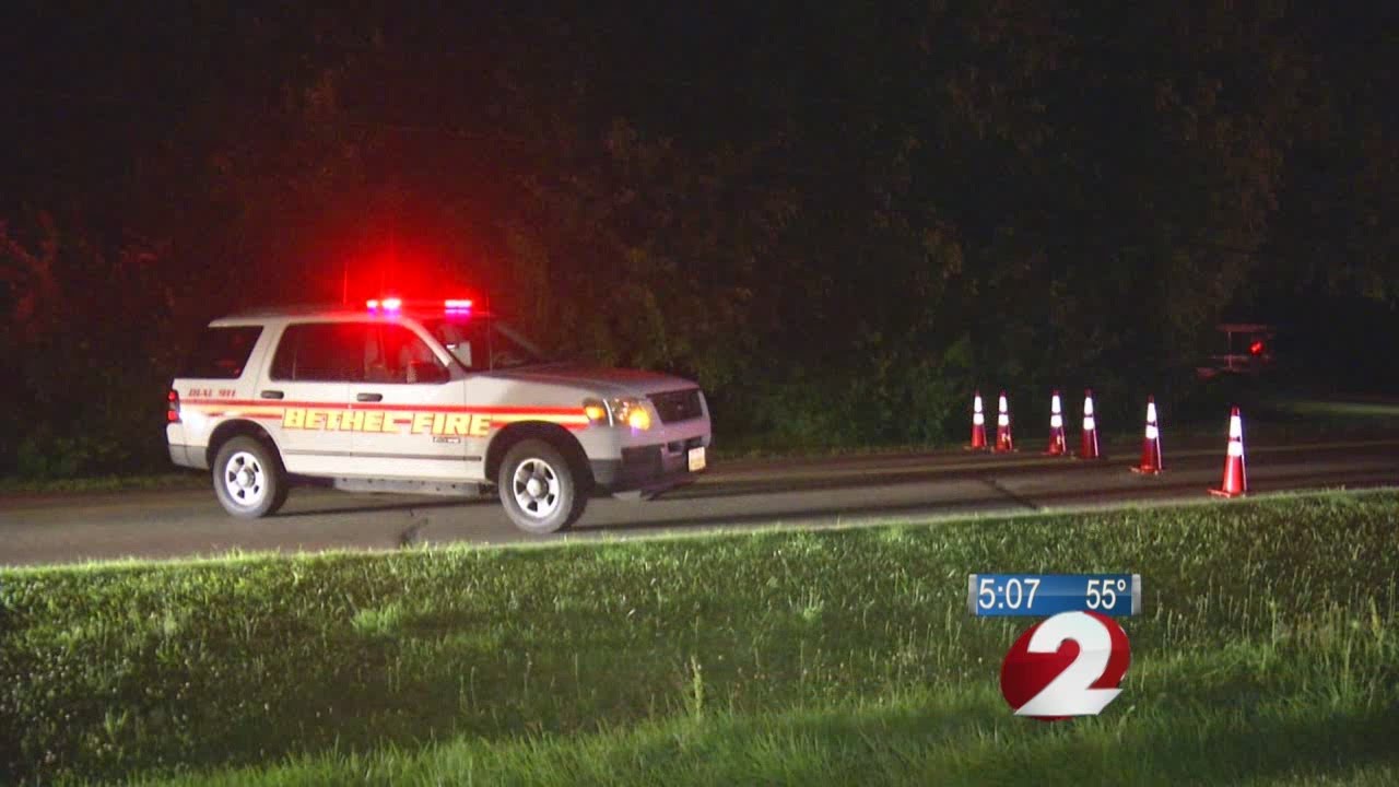 driver slams into pole - YouTube