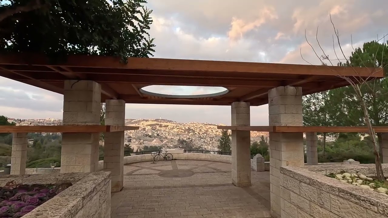 Sunset & Laser Show in Jerusalem. Evening Bike Ride on Tayelet Haas Promenade |