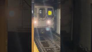 New York Subway 🚇 #foryou #travel #newyork #nyc #subway #views #vibes #viral #ytshorts #yt #fyp