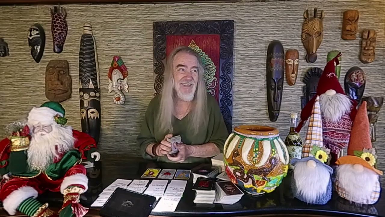 ВЕСЫ... У НИХ ЕСТЬ ЛЮБОВЬ, ПРОСТО ОНИ ПОКА НЕ МОГУТ ЕЕ РАСПОЗНАТЬ ИЛИ ВЫРАЗИТЬ.