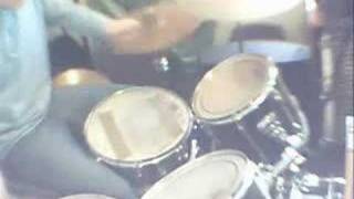 Drumming to the Whos Time is passing (Odds and Sods)