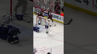 Perron Has The Building Rocking