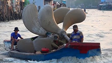 thật kinh khủng khi chân vịt khổng lồ được di chuyển bằng cách này