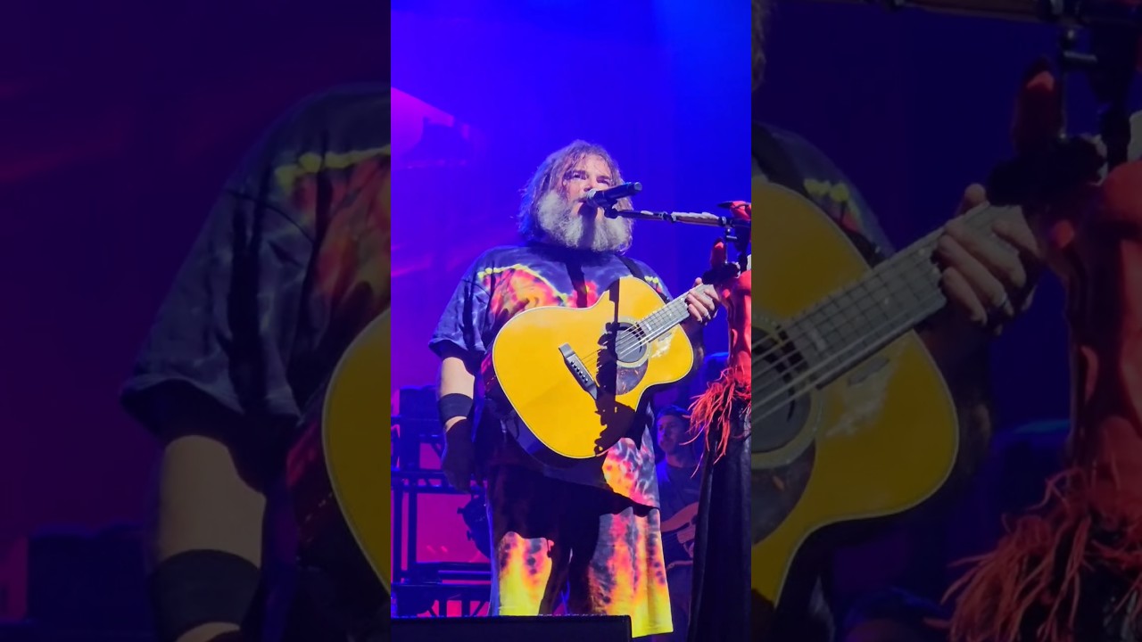 Tenacious D - Beelzeboss (The Final Showdown) last show before hiatus.