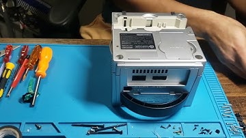 Quickie - GameCube Refurb, PicoBoot install and Shell swap | The Retro Hero