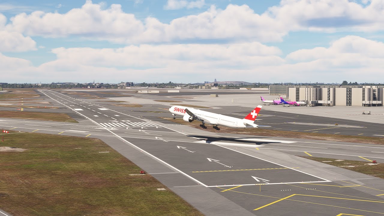 Strong Winds & Unsafe Runway! SWISS Boeing 777 Go-Around in Miami