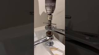 How to fix a dripping tap! #asmr #asmrsounds #howto #diy #tools #subscribe #youtubeshorts #best