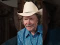 Verlyn King, who is 79 years old, continues to play shows