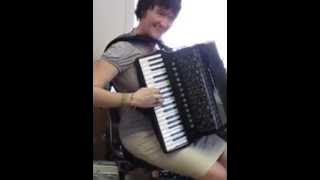 Borsini Vienna K9 and Serenellini imperator gold accordion @ the Birmingham accordion centre