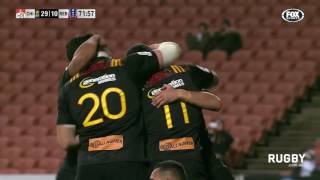 Damian McKenzie floats a perfect cutout ball