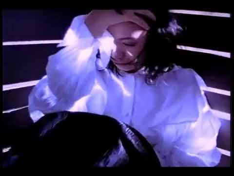 Kit Chan Heartache 陳潔儀 心痛 （官方完整版MV） 1
