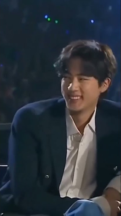 He's really a worldwide handsome🤭💗