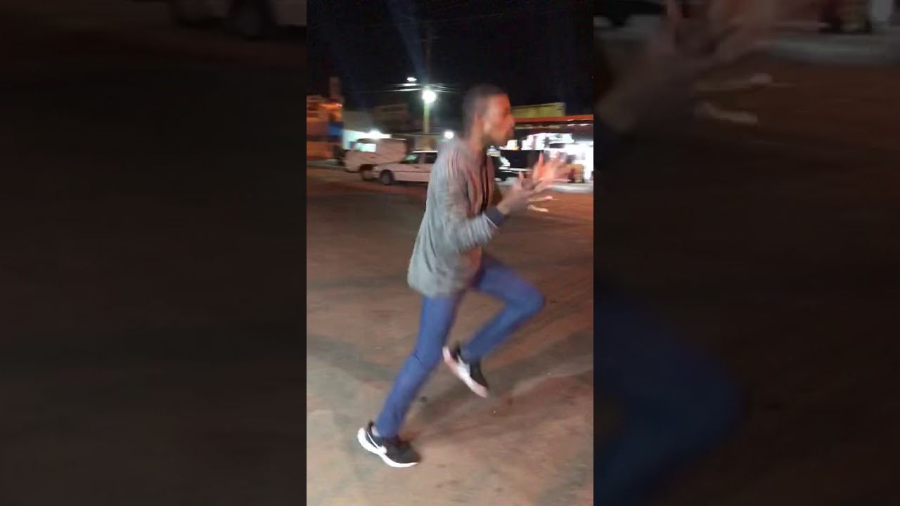 Um abraço pra mulher do zootro